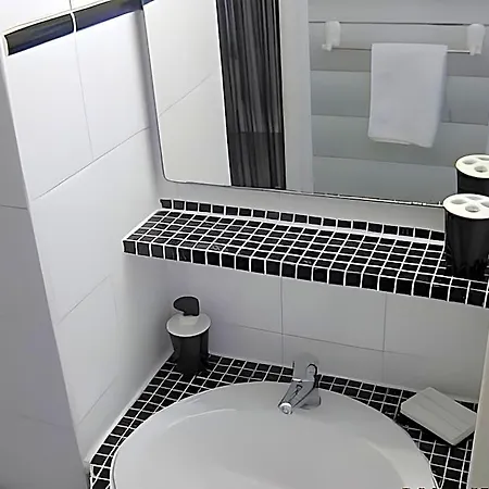 Heliopolis Village Naturiste Cap D'agde فندق